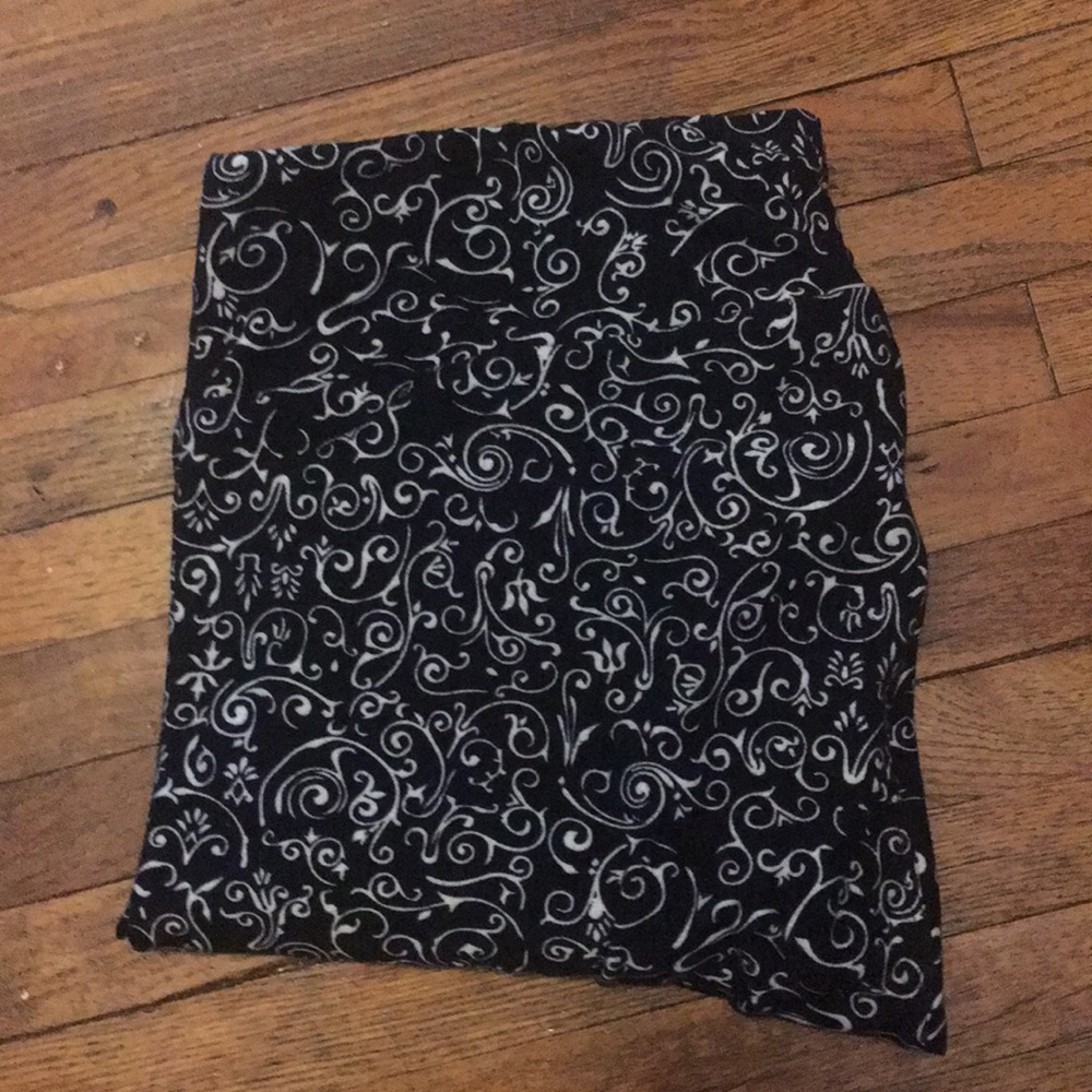 Lularoe Black & White TC Leggings